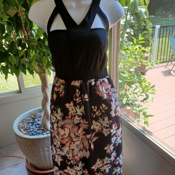 Charlotte Russe maxi dress - Picture 7 of 7